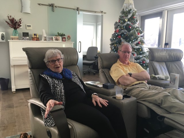 84DE4569-DDB8-429B-A4AC-7B69BBA7B96D