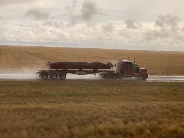 660C9AA3-0D24-4225-B1D3-C21744B28898